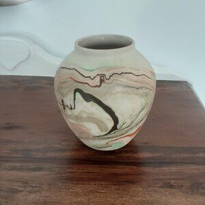 Nemadji Indian Swirl Art Pottery Clay Pot. USA